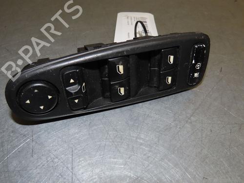 Used Left front window switch CITROËN C4 Grand Picasso I (UA_) 1.6 HDi (109 hp) 16859412