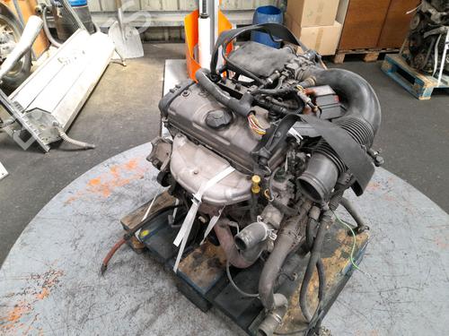 Motor PEUGEOT 206 Hatchback (2A/C) 1.4 i (75 hp) 9409854