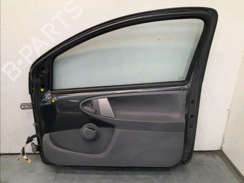 Used Right front door TOYOTA AYGO (_B1_) 1.0 (KGB10_, KGB10R) (68 hp) 23158599