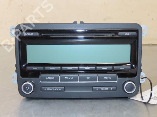 Used Radio VW TOURAN (1T3) 1.6 TDI (105 hp) 26336248