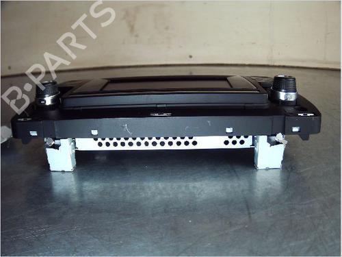 Used Radio VW GOLF VII (5G1, BQ1, BE1, BE2) 1.2 TSI (105 hp) 10906835