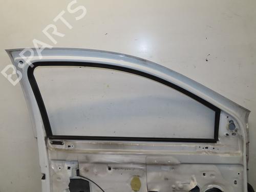 Used Left front door RENAULT CLIO III (BR0/1, CR0/1) 1.5 dCi (C/BR0G, C/BR1G) (68 hp) 22367121