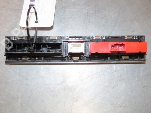 Warning switch AUDI A3 Convertible (8P7) 1.8 TFSI | BP29817708I22