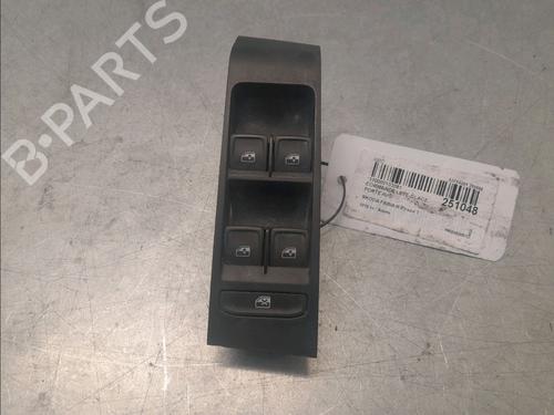 Used Left front window switch SKODA FABIA III (NJ3) 1.0 TSI (95 hp) 29985869