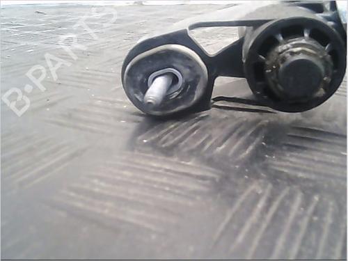 Used Front wiper motor RENAULT TWINGO II (CN0_) 1.2 (CN0D) (58 hp) 9407165