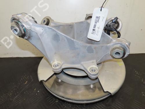 Used Right rear steering knuckle TESLA MODEL Y (5YJY) EV All-wheel Drive (450 hp) 28593427