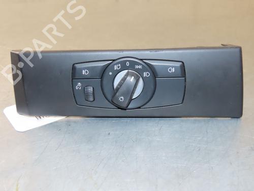 Used Headlight switch BMW 5 (E60) 525 d (197 hp) 22366541