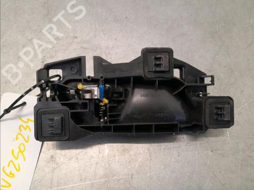 Front left interior door handle PEUGEOT 208 II (UB_, UP_, UW_, UJ_) 1.2 PureTech 100 | BP29963277I13