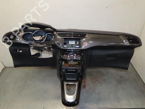 Dashboard CITROËN DS3 (SA_) 1.6 HDi 110 | BP29846466C46