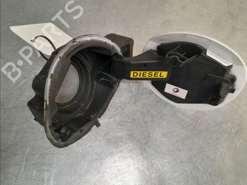 Fuel flap PEUGEOT 308 SW II (LC_, LJ_, LR_, LX_, L4_) 1.6 BlueHDi 120 | BP16164755C131 