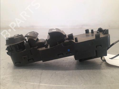 Used Left front window switch CITROËN DS3 (SA_) 1.6 HDi 110 (112 hp) 29963318
