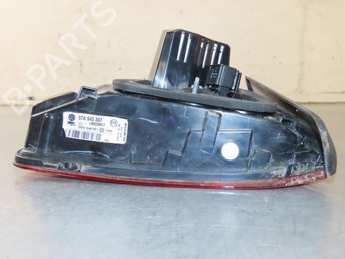 Venstre baglygte bagklap VW TOURAN (5T1) 2.0 TDI | BP26171229C79 