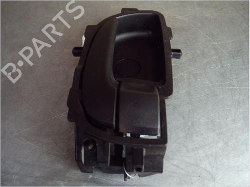 venstre-fortil-invendig-handtag-peugeot-108-10-vti-1612431880-2014-10682966 main image