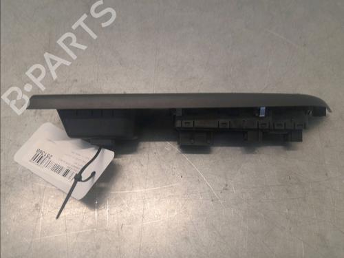 Left front window switch OPEL CORSA F (P2JO) 1.5 (68) | BP29985875I27