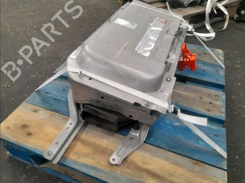 Used Battery TOYOTA YARIS (_P13_) 1.5 Hybrid (NHP130_) (101 hp) 31056056