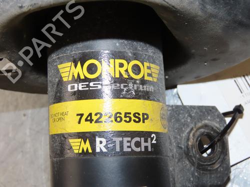 Right front shock absorber CITROËN C4 CACTUS 1.6 BlueHDi 100 | BP17472924M17 