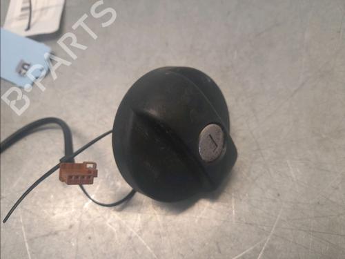 Used Ignition barrel CITROËN C3 III (SX) 1.2 THP 110 (SXHNPS, SXHNZT, SXHNZ6) (110 hp) 29985764