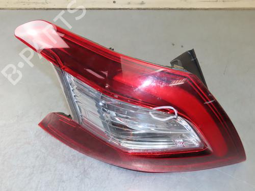 Used Left taillight Left taillight PEUGEOT 308 II (LB_, LP_, LW_, LH_, L3_) 1.2 THP 130 (131 hp) 32333213 32333213