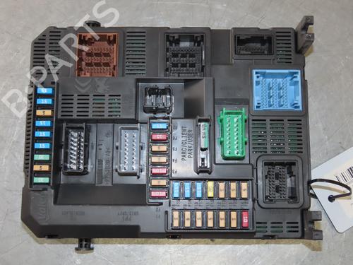 Used Fuse box Fuse box PEUGEOT 308 SW II (LC_, LJ_, LR_, LX_, L4_) 1.6 BlueHDi 100 (99 hp) 19440669 19440669