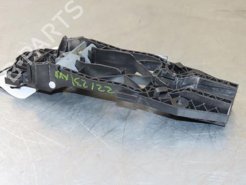 front-right-exterior-door-handle-vw-golf-vii-5g1-bq1-be1-be2-15-tsi-5g0837206rgru-2012-2013-2014-2015-2016-2017-2018-2019-2020-2021-17656559 main image