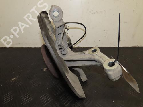 Used Right front steering knuckle MERCEDES-BENZ GLA-CLASS (X156) GLA 180 (156.942) (122 hp) 28828556