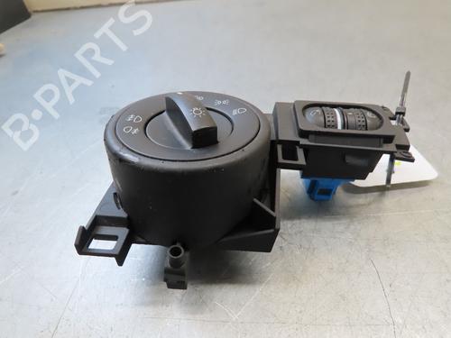 Used Headlight switch VW TOUAREG (7LA, 7L6, 7L7) 3.0 V6 TDI (225 hp) 27167982