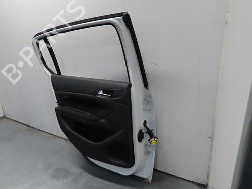 Used Left rear door Left rear door 16892636 16892636