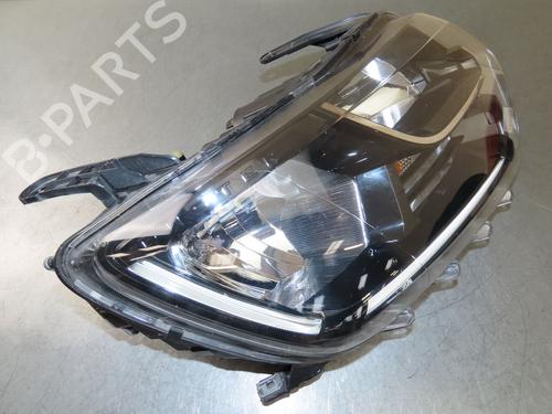 Used Right headlight DACIA DUSTER (HM_) 1.3 TCe 130 (HMMF) (131 hp) 31179664