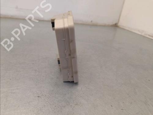 Used Fuse box Fuse box RENAULT CLIO III (BR0/1, CR0/1) 1.6 16V (BR05, BR0B, BR0Y, BR15, BR1J, BR1M, BR1Y, CR0B,... (112 hp) 34529748 34529748