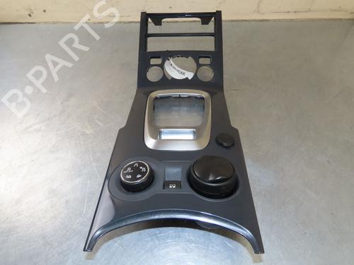 Middle console PEUGEOT 3008 I MPV (0U_) 1.6 HDi | BP18953408I22 