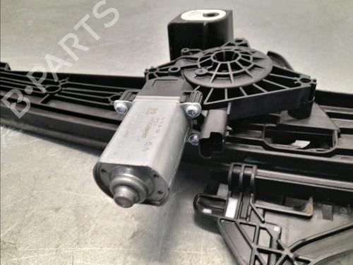 Used Rear left window mechanism Rear left window mechanism PEUGEOT 5008 III (KA_, KB_, KC_) e-210 (213 hp) 32740604 32740604