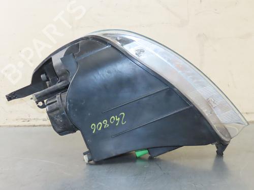 Used Right headlight FORD FIESTA V (JH_, JD_) 1.3 (69 hp) 22367747