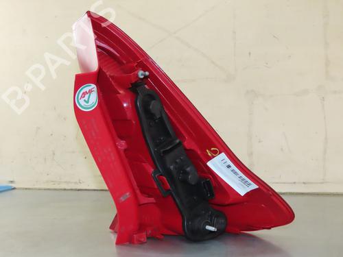 Used Left taillight CITROËN C4 Coupe (LA_) 1.4 16V (88 hp) 32377214