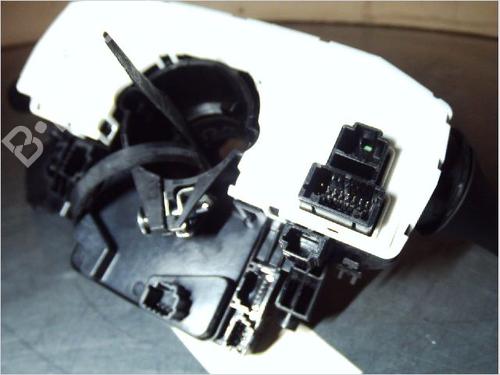 Used Steering column stalk RENAULT KADJAR (HA_, HL_) 1.6 dCi 130 4x4 (HLA4) (130 hp) 10939154