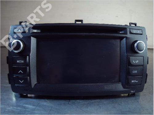 Used Radio TOYOTA AURIS (_E18_) 1.3 (NRE180_, NRE180R) (99 hp) 10419591