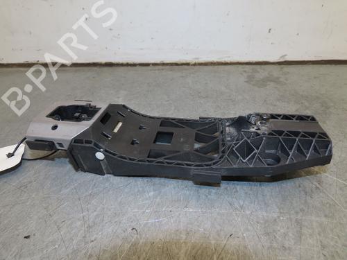 Front left exterior door handle VW GOLF VII (5G1, BQ1, BE1, BE2) 1.5 TSI 5G0837205RGRU