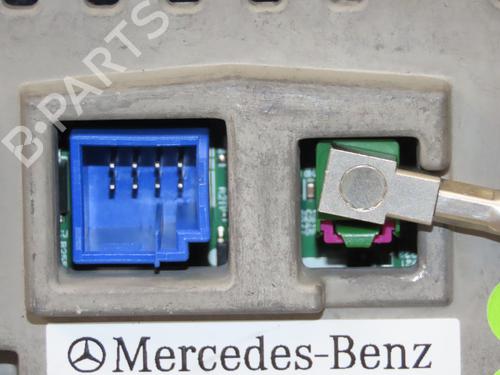Used Display monitor Display monitor MERCEDES-BENZ SPRINTER 4-t Van (B907, B910) 414 CDI RWD (907.643, 907.645, 907.647) (143 hp) 36510634 36510634