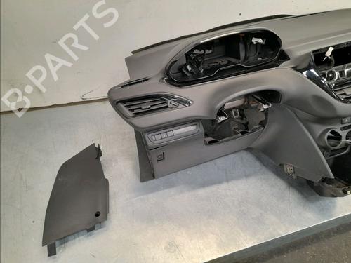 Dashboard PEUGEOT 208 I (CA_, CC_) 1.2 VTI 82 | BP13093317C46 