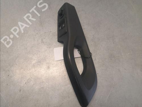 Used Left front window switch RENAULT TRAFIC III Van (FG_) 1.6 dCi 115 (FGMD) (116 hp) 29963313