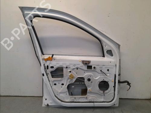 Used Left front door DACIA SANDERO 1.4 MPI LPG (72 hp) 15952935