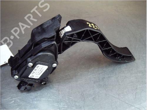 Used Pedal RENAULT CLIO IV (BH_) 1.5 dCi 90 (90 hp) 9828252