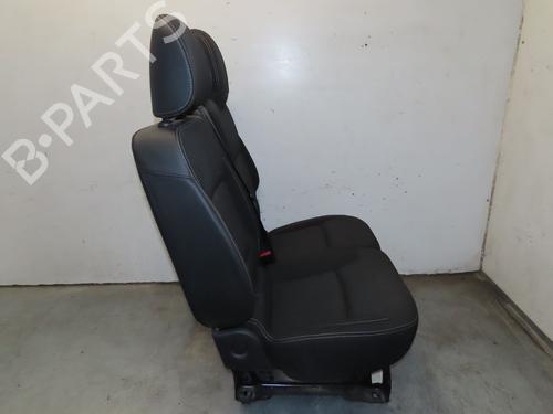 right-front-seat-renault-trafic-iii-van-fg_-2014-30164233 main image