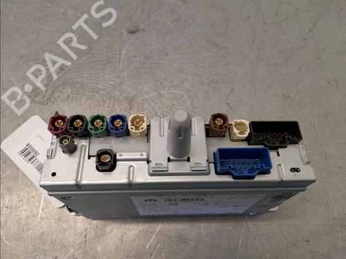 Used Radio Radio PEUGEOT 5008 III (KA_, KB_, KC_) e-210 (213 hp) 32845176 32845176