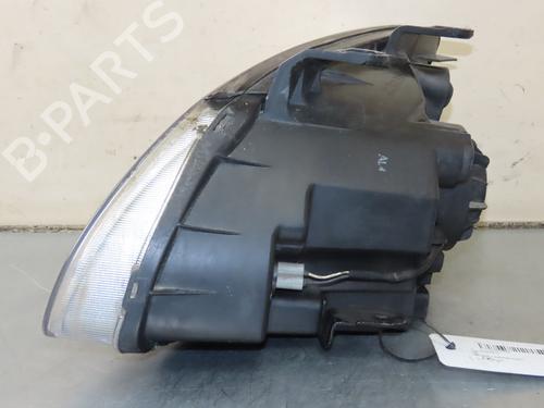 Right headlight KIA CARENS II MPV (FJ) 2.0 CRDi | BP17133865C29 