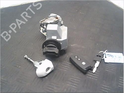 other-suzuki-swift-iii-mz-ez-13-rs413-zc11s-3710763835-2005-14856529 main image