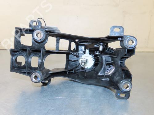 Gear lever RENAULT CLIO V (B7_) 1.0 TCe 100 (B7MT) | BP17067667M90 