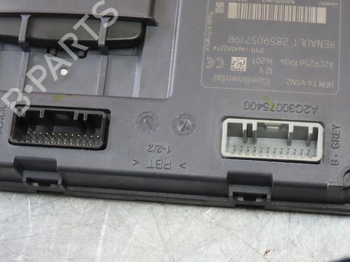 Card reader RENAULT CLIO IV (BH_) 1.6 RS Trophy (BHJ4, BHJ6) | BP22381678E4 