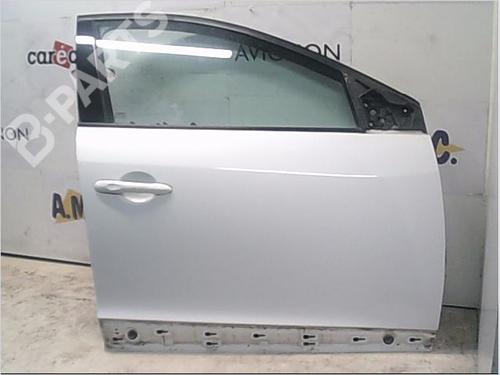 Porta anteriore destra RENAULT MEGANE III Hatchback (BZ0/1_, B3_) 1.5 dCi (BZ09, BZ0D, BZ1W, BZ29, BZ14) (110 hp) 9404930