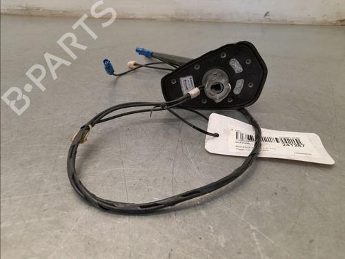 antennabase-renault-clio-v-b7_-2019-33744700 main image