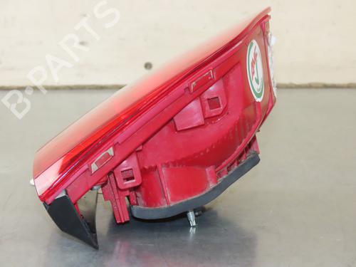 Right tailgate light VW TIGUAN (5N_) 2.0 TDI | BP30265928C80